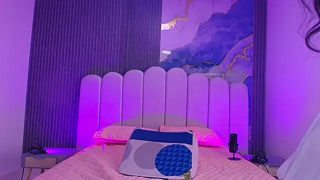 abbyrouss  online show from April 20, 3:09 am