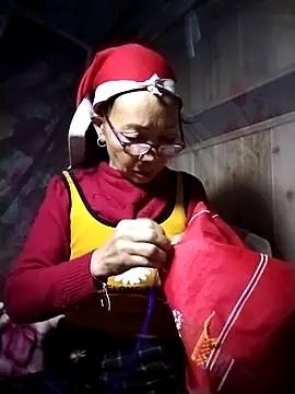 Snapshot of -Xuka-200 chatting on December 20, 11:01 pm -Xuka-200 online show from December 20, 11:01 pm