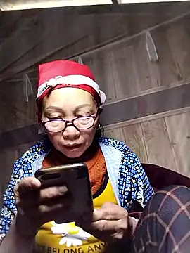 Snapshot of -Xuka-200 chatting on January 10, 2:57 am -Xuka-200 online show from January 10, 2:57 am