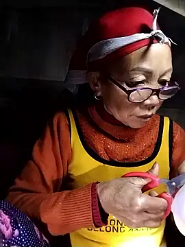 Snapshot of -Xuka-200 chatting on January 15, 12:48 am -Xuka-200 online show from January 15, 12:48 am