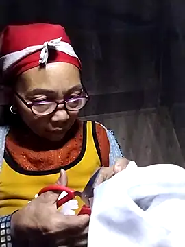 Snapshot of -Xuka-200 chatting on January 15, 12:54 pm -Xuka-200 online show from January 15, 12:54 pm