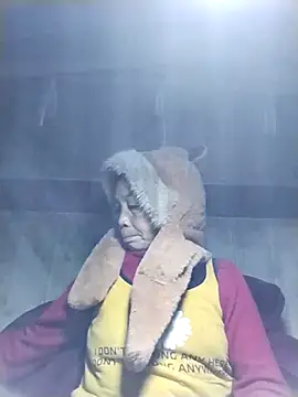 Snapshot of -Xuka-200 chatting on February 9, 3:38 pm -Xuka-200 online show from February 9, 3:38 pm