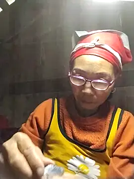 Snapshot of -Xuka-200 chatting on February 14, 2:41 am -Xuka-200 online show from February 14, 2:41 am