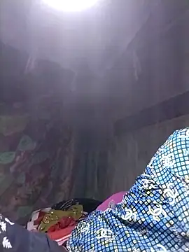 Snapshot of -Xuka-200 chatting on February 16, 4:36 pm -Xuka-200 online show from February 16, 4:36 pm