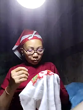 Snapshot of -Xuka-200 chatting on February 17, 12:56 pm -Xuka-200 online show from February 17, 12:56 pm