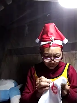 Snapshot of -Xuka-200 chatting on February 18, 11:55 pm -Xuka-200 online show from February 18, 11:55 pm