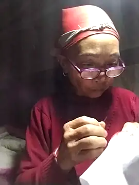 Snapshot of -Xuka-200 chatting on February 20, 12:18 am -Xuka-200 online show from February 20, 12:18 am