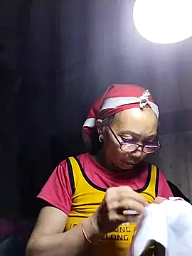 Snapshot of -Xuka-200 chatting on February 27, 12:27 pm -Xuka-200 online show from February 27, 12:27 pm