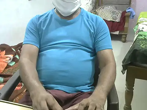 Famit025 online show from April 14, 5:30 pm