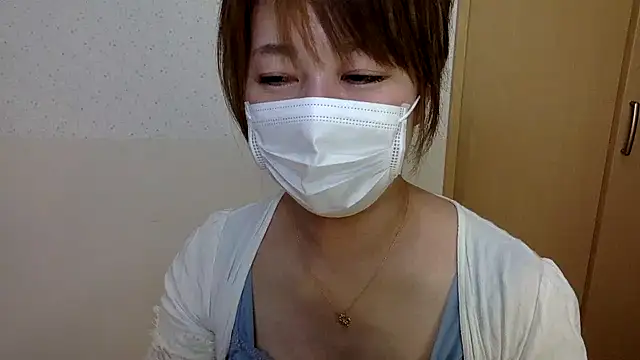 Snapshot of kitty_kyoto chatting on October 3, 3:09 pm kitty kyoto online show from October 3, 3:09 pm