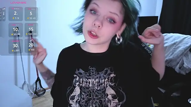 Snapshot of Alice_Zev chatting on September 13, 12:38 pm Alice Zev online show from September 13, 12:38 pm