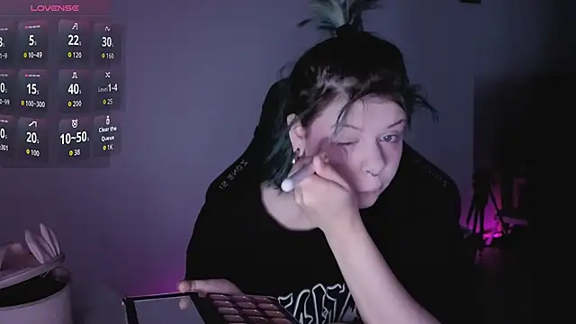 Snapshot of Alice_Zev chatting on September 23, 2:53 pm Alice Zev online show from September 23, 2:53 pm