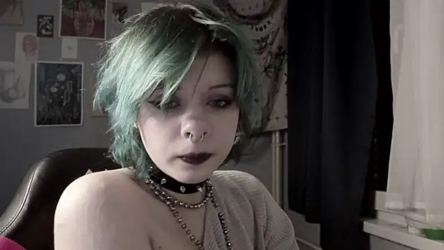 Snapshot of Alice_Zev chatting on October 25, 2:30 am Alice Zev online show from October 25, 2:30 am