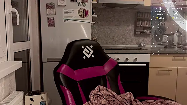 Snapshot of Alice_Zev chatting on November 2, 7:27 pm Alice Zev online show from November 2, 7:27 pm