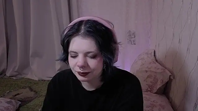 Alice Zev online show from April 21, 1:07 am