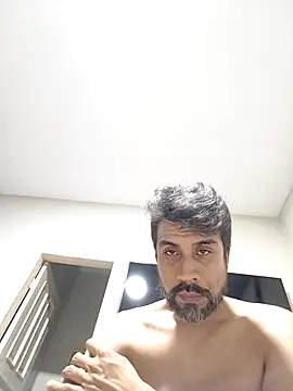 Snapshot of Mac50rus chatting on September 27, 6:29 am Mac50rus online show from September 27, 6:29 am