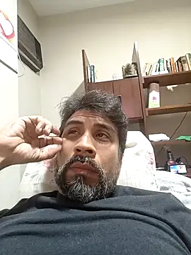 Snapshot of Mac50rus chatting on September 30, 5:12 am Mac50rus online show from September 30, 5:12 am