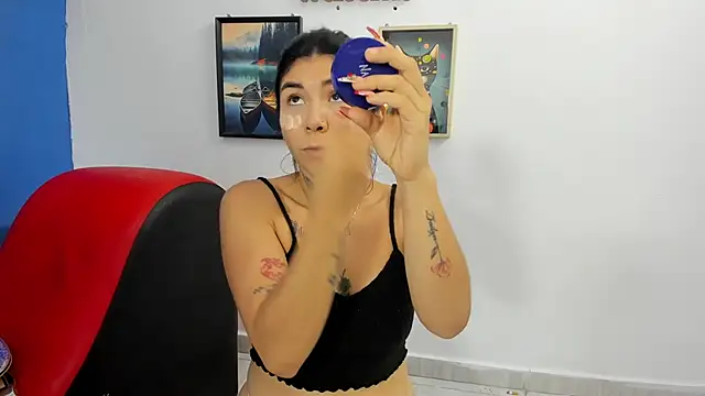 Snapshot of Totalprincedemonlatin chatting on November 7, 6:41 pm Totalprincedemonlatin online show from November 7, 6:41 pm