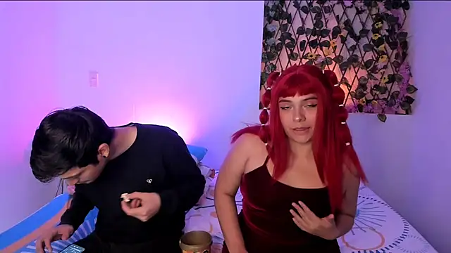 Snapshot of kylietimothee chatting on September 25, 5:38 pm kylietimothee online show from September 25, 5:38 pm