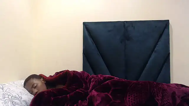 Snapshot of Didienana chatting on September 22, 11:29 pm Didienana online show from September 22, 11:29 pm