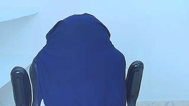 Snapshot of cassian_gold chatting on July 1, 2:18 pm cassian gold online show from July 1, 2:18 pm