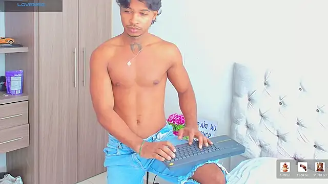 Snapshot of cassian_gold chatting on July 28, 12:48 pm cassian gold online show from July 28, 12:48 pm