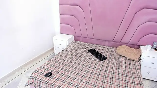 kingmaverickx online show from March 26, 3:23 am