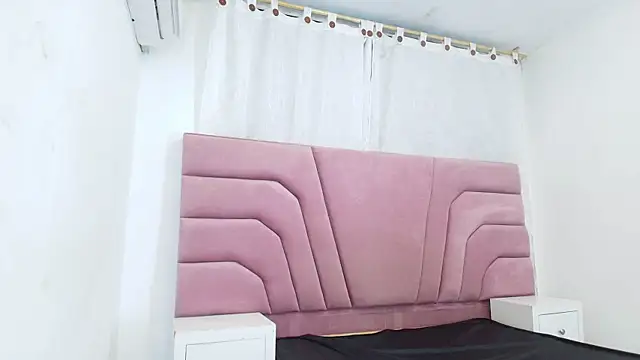 kingmaverickx online show from April 7, 3:18 am