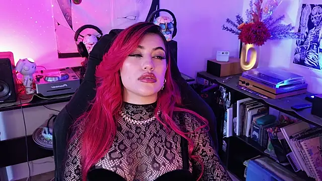 Snapshot of eva_mendexx chatting on May 10, 10:37 pm eva mendexx online show from May 10, 10:37 pm