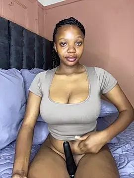 MilfBoobsxx online show from January 14, 2:50 am