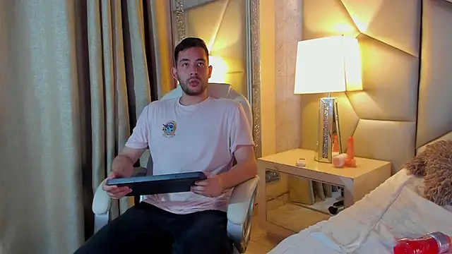 matti de lucaa online show from September 30, 5:29 pm