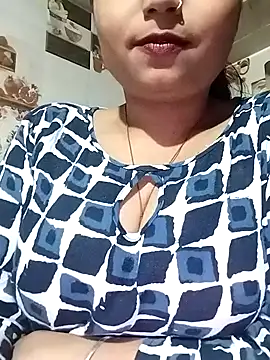 Hot-Pooja25 online show from February 1, 5:22 pm