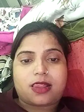 Hot-Pooja25 online show from April 8, 4:51 pm