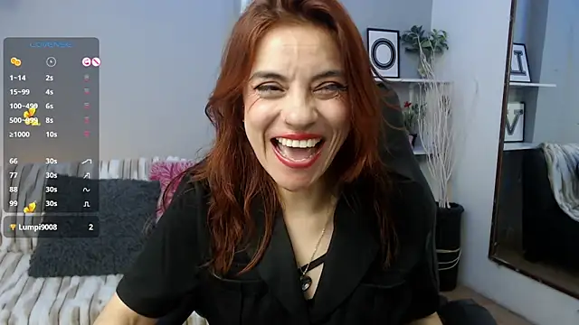 Snapshot of KendallWood_ chatting on May 13, 9:11 pm KendallWood online show from May 13, 9:11 pm