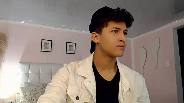 Snapshot of Axel_savage chatting on September 24, 12:08 pm Axel savage online show from September 24, 12:08 pm
