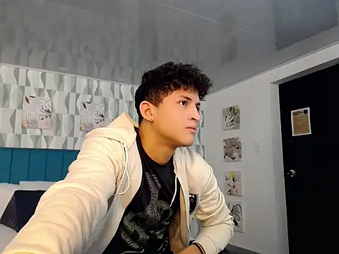 Snapshot of Axel_savage chatting on October 4, 12:14 pm Axel savage online show from October 4, 12:14 pm