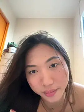 Snapshot of cassie_cakes chatting on November 17, 8:31 am cassie cakes online show from November 17, 8:31 am