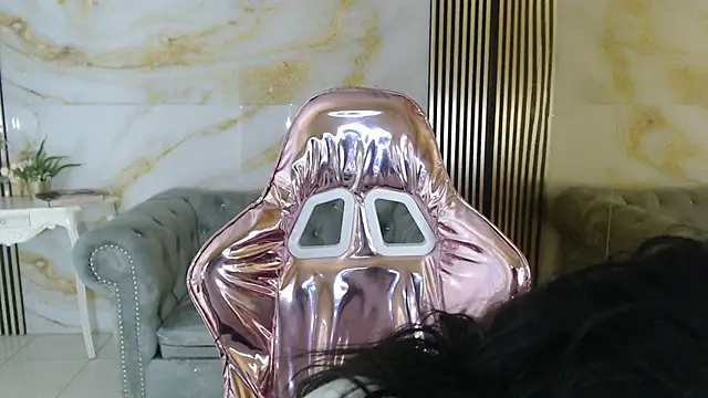 catalina5 s online show from March 7, 1:08 pm