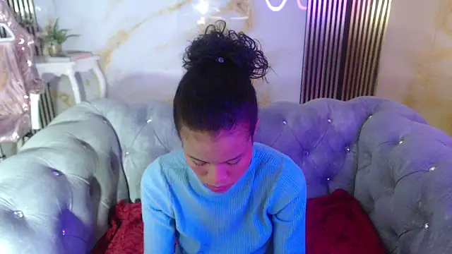 catalina5 s online show from March 31, 3:41 am