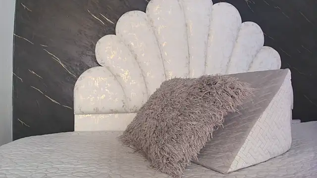 kissme luna online show from March 16, 7:07 pm