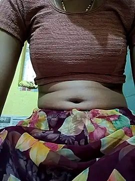 Snapshot of Aasha_devi05 chatting on September 24, 9:45 am Aasha devi05 online show from September 24, 9:45 am