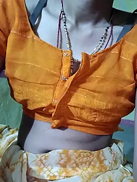 Snapshot of Aasha_devi05 chatting on October 1, 11:00 pm Aasha devi05 online show from October 1, 11:00 pm