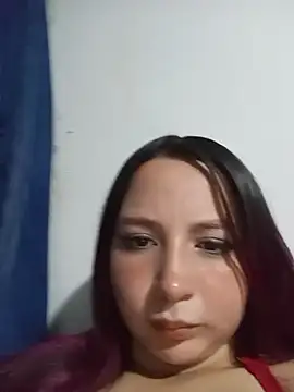 Mia2xsmith online show from April 14, 12:05 am