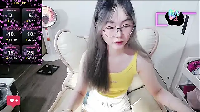 baby-yaya20 online show from March 14, 11:04 am