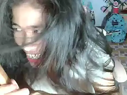 Snapshot of Sweet_Asian25 chatting on September 22, 11:45 am Sweet Asian25 online show from September 22, 11:45 am