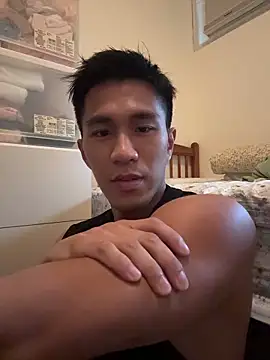 gooodboiii online show from October 23, 7:40 am