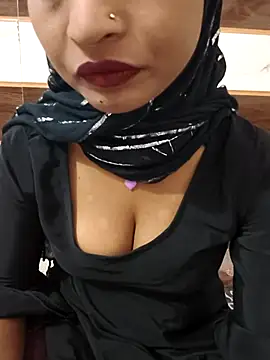 Itz Mayra  online show from November 10, 5:39 am