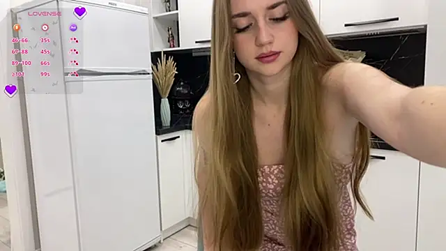 Snapshot of Jessica1West chatting on November 5, 5:13 pm Jessica1West online show from November 5, 5:13 pm