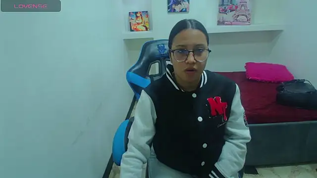 susan mooree online show from January 15, 7:50 pm