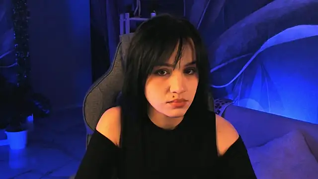 MonicaFarmer online show from October 22, 5:24 pm